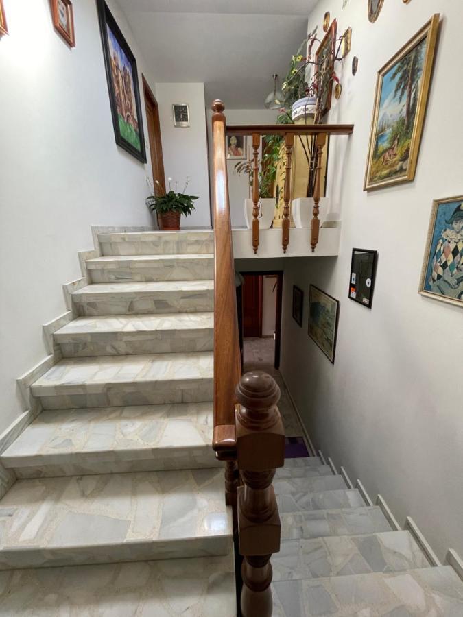 Hostal Restaurante Luz De Luna บียานูเอบา เด อาโรซา ภายนอก รูปภาพ